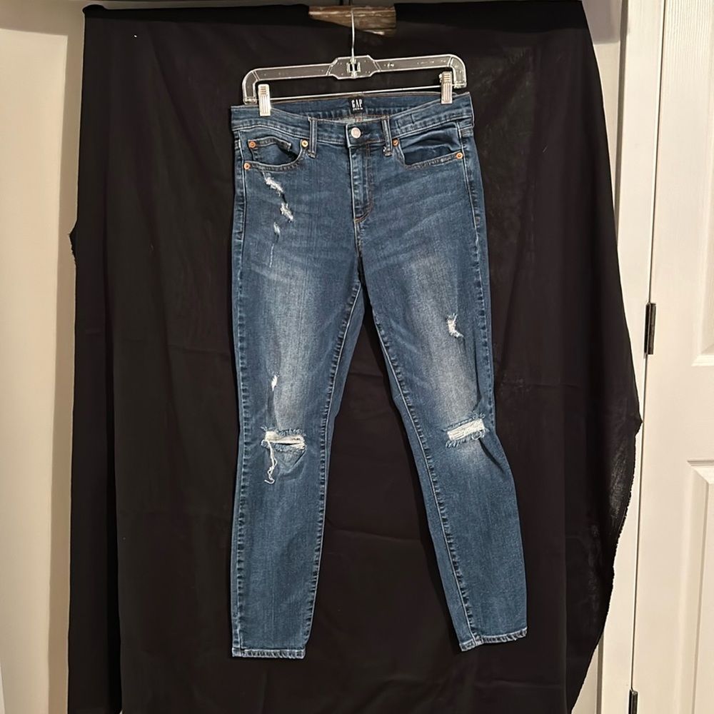 Gap true skinny distressed jeans